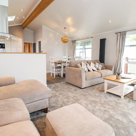 Loubi'S Lakeside Lodge Windermere Kültér fotó