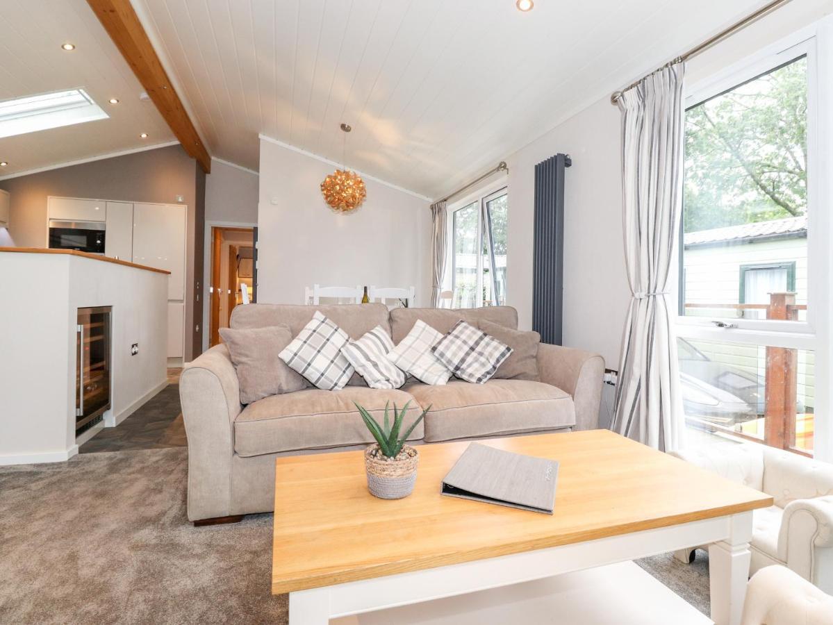 Loubi'S Lakeside Lodge Windermere Kültér fotó