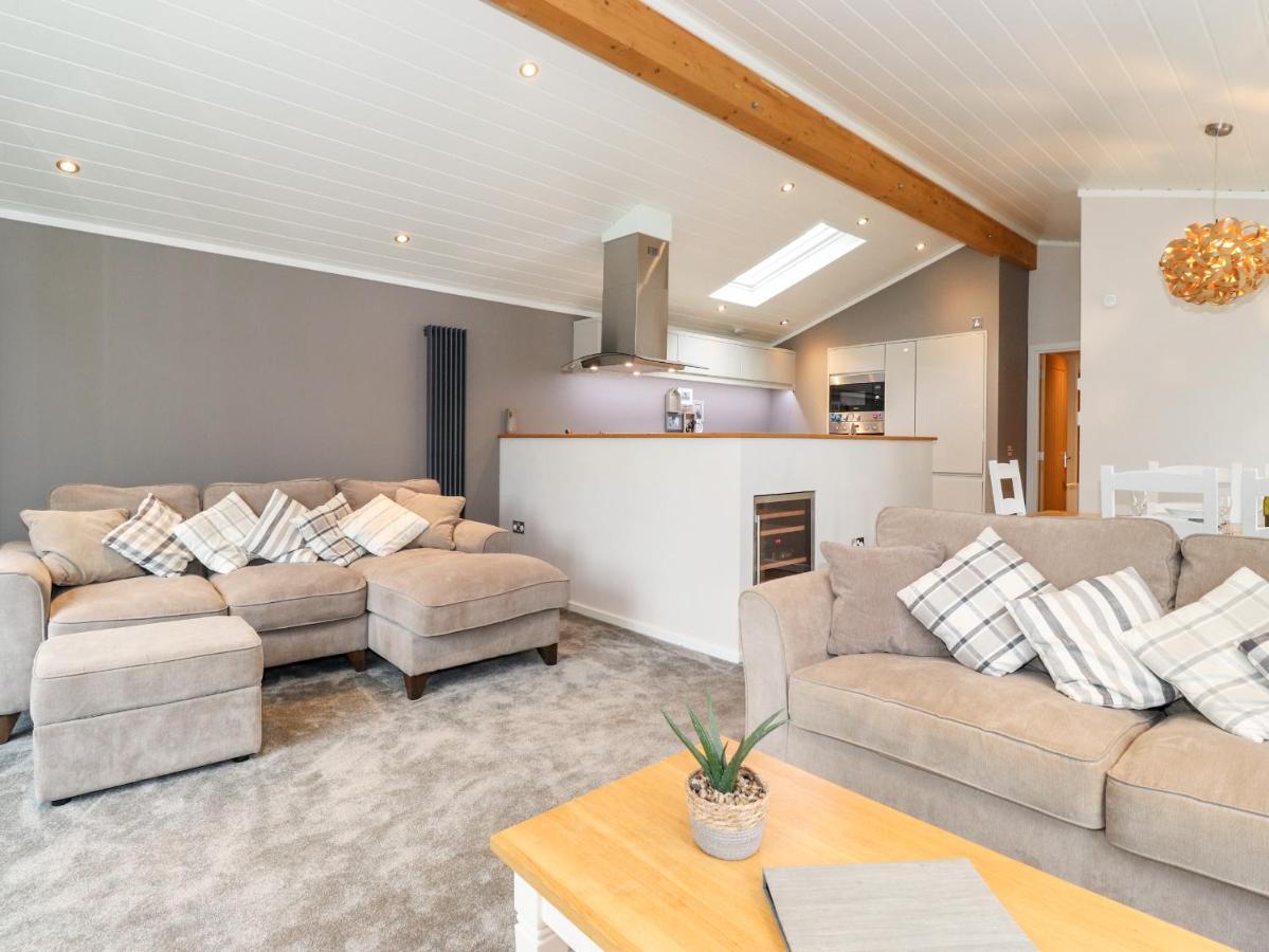 Loubi'S Lakeside Lodge Windermere Kültér fotó